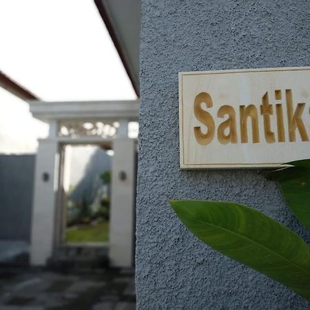 Villa Santika Banjar  Exterior photo